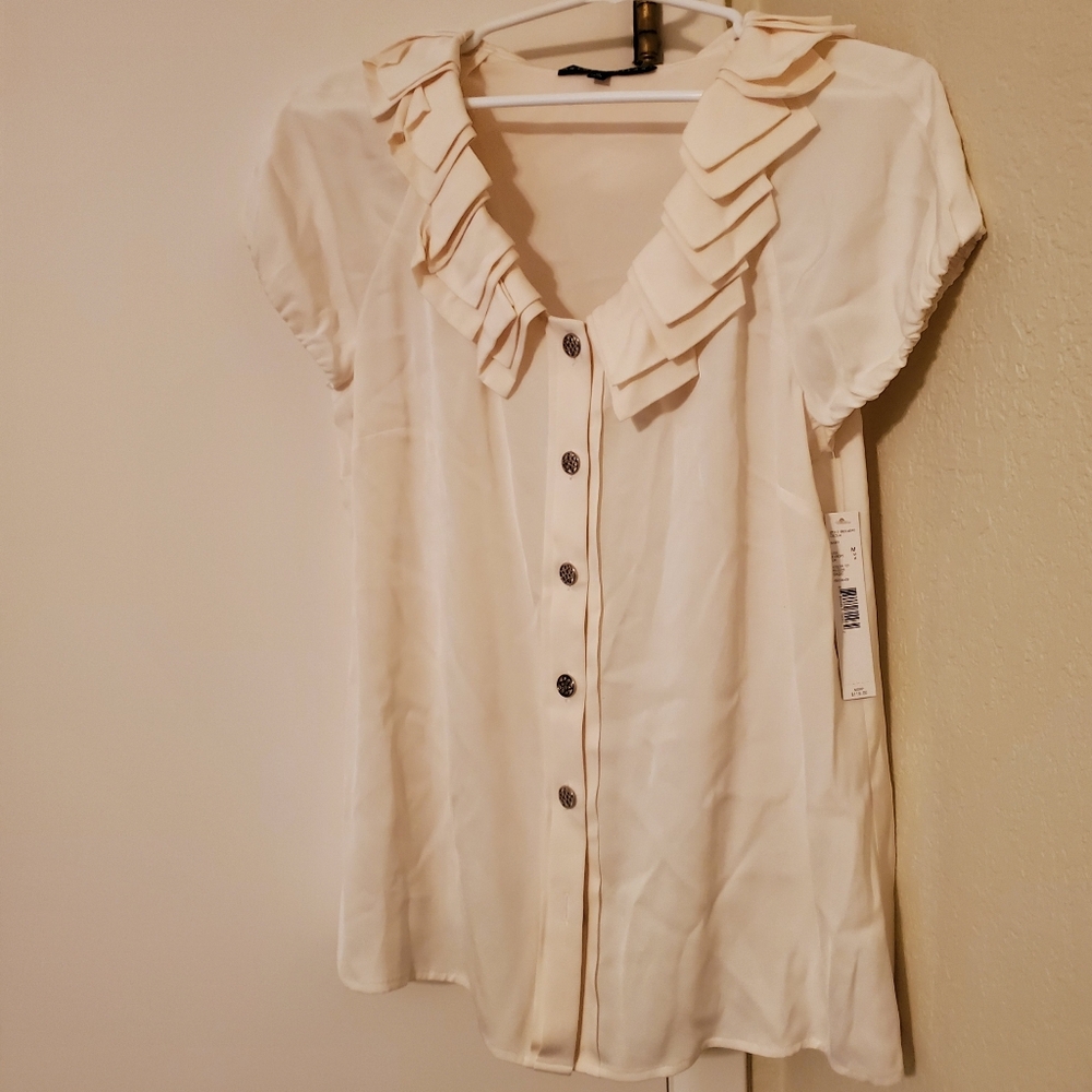 Cream Ruffle Button-Up Blouse - Picture 2 of 5